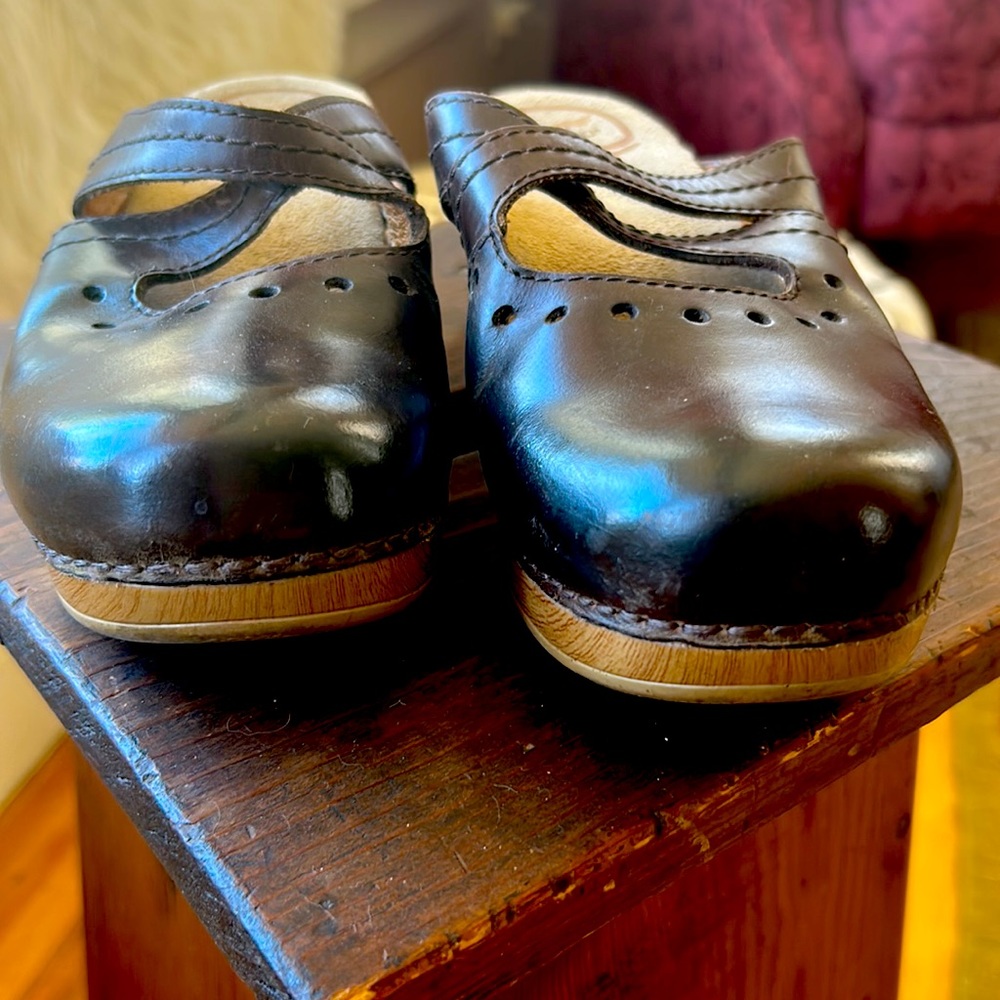 Dansko Susana Clogs - Picture 4 of 5